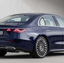 メルセデスベンツ Eクラス・セダン 新型のPHEV