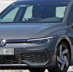 VW ゴルフ GTE 改良新型プロトタイプ（スクープ写真）