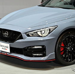 日産「スカイライン NISMO」