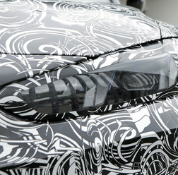 BMW M3ツーリング 改良新型プロトタイプのヘッドライト（スクープ写真）