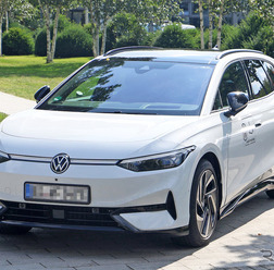 VW ID.7 ヴァリアント　市販型プロトタイプ　スクープ写真