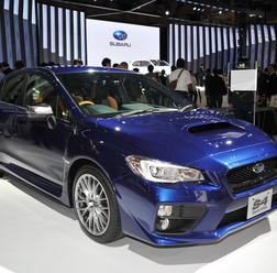 スバル WRX S4 スポルヴィータ（東京モーターショー15）