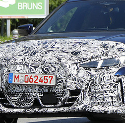 BMW i4 改良新型プロトタイプ（スクープ写真）