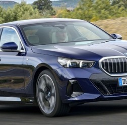 BMW i5 の「eDrive40」