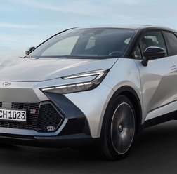 トヨタ C-HR 新型の「GR SPORT」（欧州仕様）