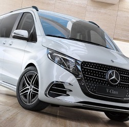 メルセデスベンツ Vクラス 改良新型の「AMGライン・パッケージ」装着車