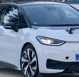 VW ID.3 GTI プロトタイプ（スクープ写真）