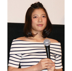 石井杏奈/『LIVE!LOVE!SING! 生きて愛して歌うこと 劇場版』初日舞台挨拶