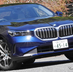 BMW 5シリーズ 新型（523i）