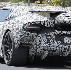ランボルギーニ ウラカン後継モデルのプロトタイプ（スクープ写真）
