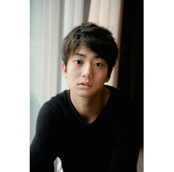 「TERRACE HOUSE BOYS & GIRLS IN THE CITY」スタジオメンバーとして参加する健太郎