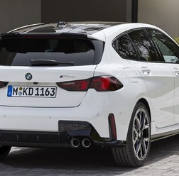 BMW 1シリーズ 新型の「M135 xDrive」