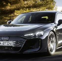 アウディ RS e-tron GT 改良新型