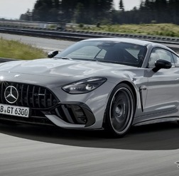 メルセデスAMG GT 63 PRO 4MATIC+
