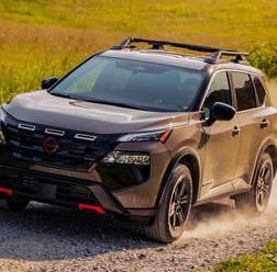 日産 ローグ Rock Creek エディション