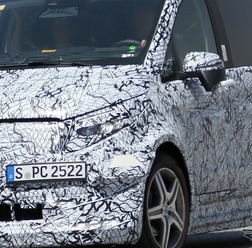 メルセデスベンツ Vクラス 次期型のプロトタイプ