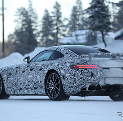 メルセデスAMG GT-Rスクープ写真
