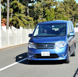 日産 セレナ