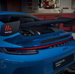 ポルシェ『718ケイマンGT4』『911 GT3』対応のマンタイパフォーマンスキット