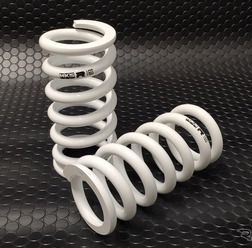 HKSがスポーツサスペンション「HIPERMAX R」のレート変更用スプリング『LVS』の単品販売を開始