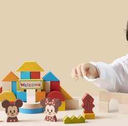 子どもの発想や考える力を育む木製玩具 (c) Disney (c) Disney/Pixar (c) DISNEY. Based on the “Winnie the Pooh” works by A.A. Milne and E.H. Shepard