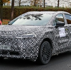 日産 リーフ 次期型のプロトタイプ
