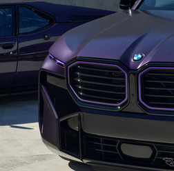 2025 BMW XM by Kith（BMW Individual Frozen Techno Violet メタリック）