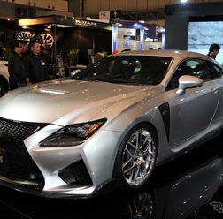 トムス RC F TOM'S（東京オートサロン16）