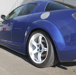 新専用部品で特有のリアの構造的な弱点を克服、HKSがマツダ『RX-8』用スポーツサスペンション「ハイパーマックス R」を発売