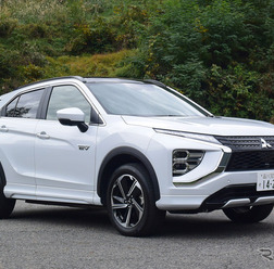三菱自動車 エクリプスクロスPHEV のフロントビュー