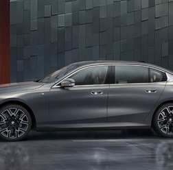 BMW『5シリーズ』のロングホイールベース仕様