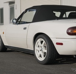 HKSのマツダ『ロードスター』用スポーツサスペンション「ハイパーマックス R」