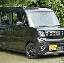 スズキ・スペーシアギア HYBRID XZターボ・2WD・CVT