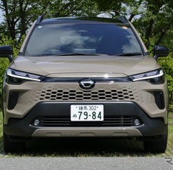トヨタ カローラクロス Z・E-Four