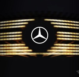 メルセデスベンツの主力SUV『GLC』、新型を9月に世界初公開へ