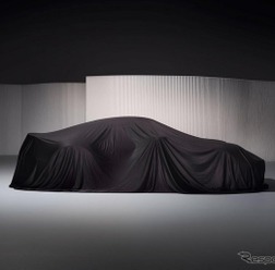 ポルシェが新型車を予告