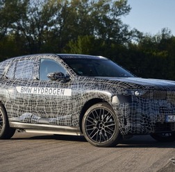 BMW『X5』次期型のプロトタイプ