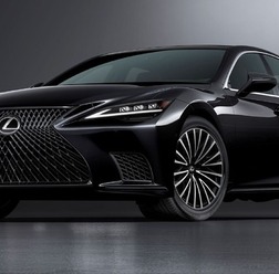 レクサス LS 500 AWD ヘリテージエディション(米国仕様)