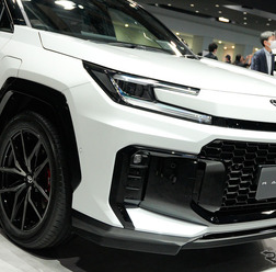 トヨタ RAV4 GRスポーツ（ジャパンモビリティショー2025）