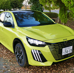 プジョー208 GT HYBRID