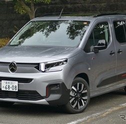 シトロエン・ベルランゴ MAX XTR Grip Control Package