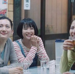 『海街diary』(C)2015吉田秋生・小学館／フジテレビジョン　小学館　東宝　ギャガ