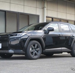 タナベ サステックNF210　トヨタ・RAV4装着例（フロント：23mmダウン / リア：23mmダウン）
