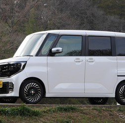 日産 ルークス AUTECH LINE