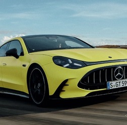 メルセデスAMG GT 4ドアクーペ新型