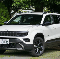 ジープ アベンジャー4xe Hybrid Upland