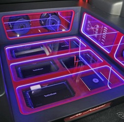 ハイエースの荷室が別世界に！ 車中泊も楽しめる圧巻のカーオーディオカスタム［Pro Shop インストール・レビュー］by サウンドステーション AV Kansai 堺店　前編