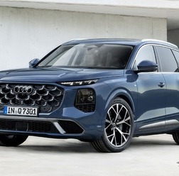 アウディ Q7 新型