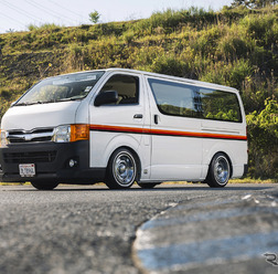 トヨタ ハイエース(オーナー小堀さん)…CARTUNE PickUpCars 2026