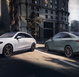 メルセデスベンツ CLA シューティングブレーク 新型と CLA 新型